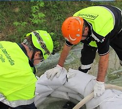 Scientology Katastrophenhilfe-Team von der Gemeinde L’Aquila belobigt